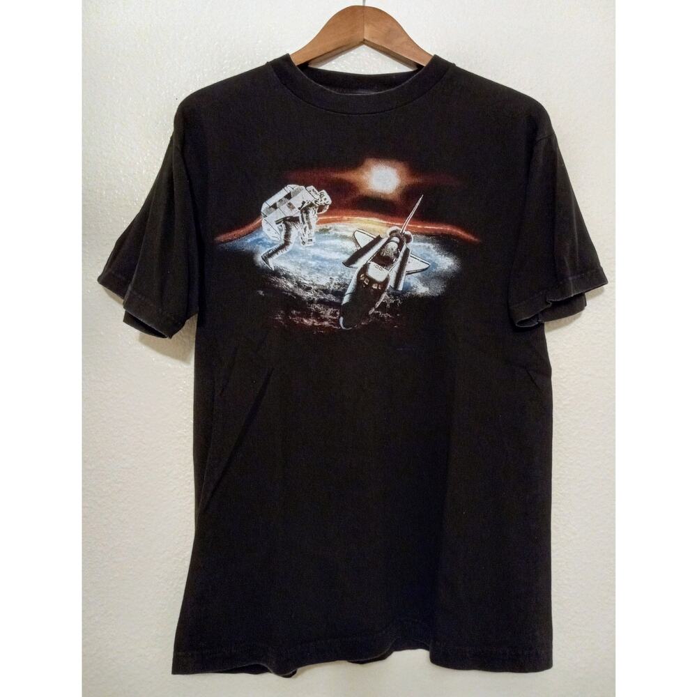 Vintage Y2K Astronaut Space Shuttle Graphic Trippy Spacey Tee Shirt Black SZ M